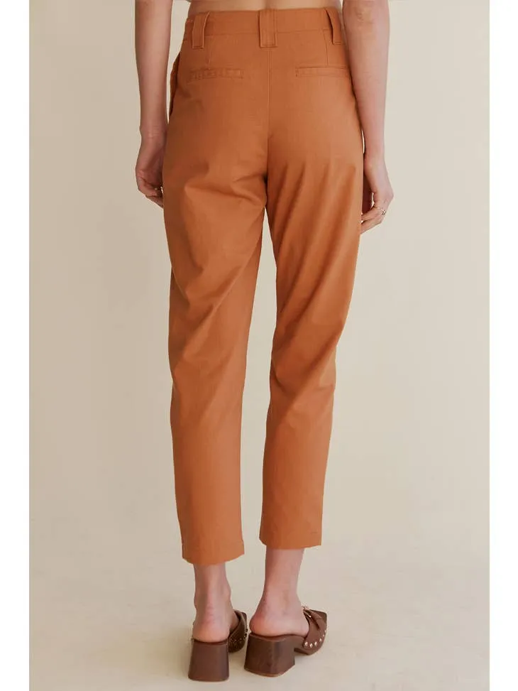 Clay pleated pants