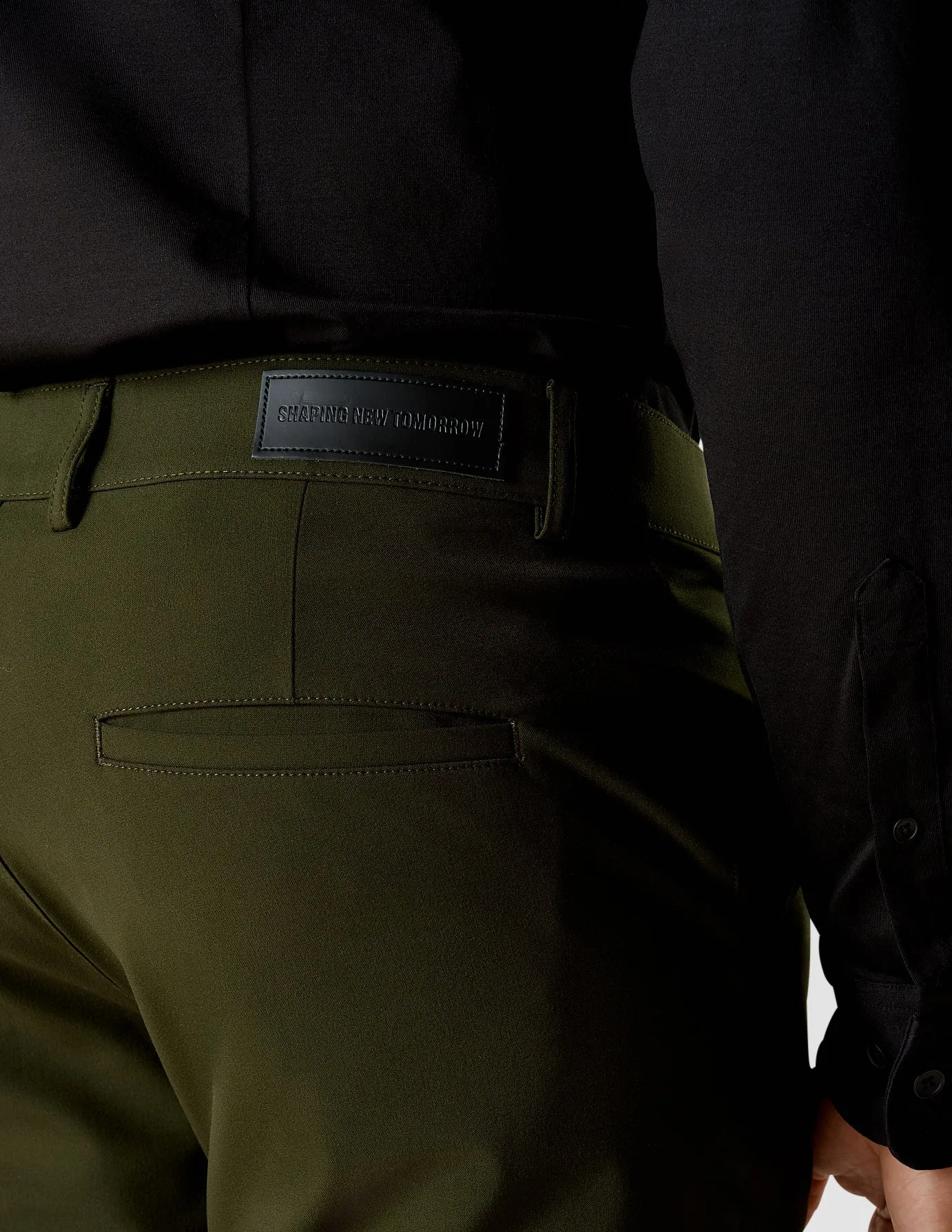 Essential Pants Regular Bavarian Green