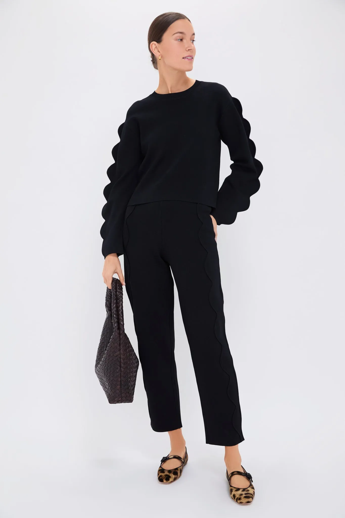 Noir Ivy Pullover